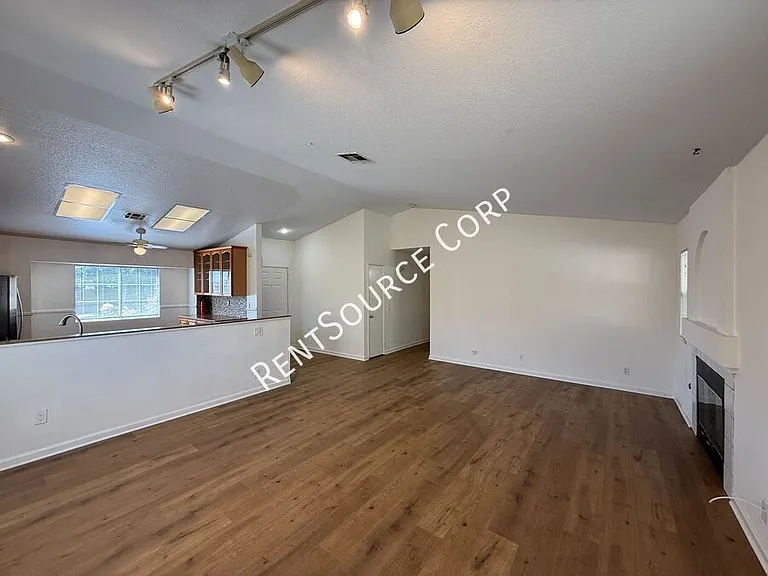 40333 Argyle Ln — Photo 4