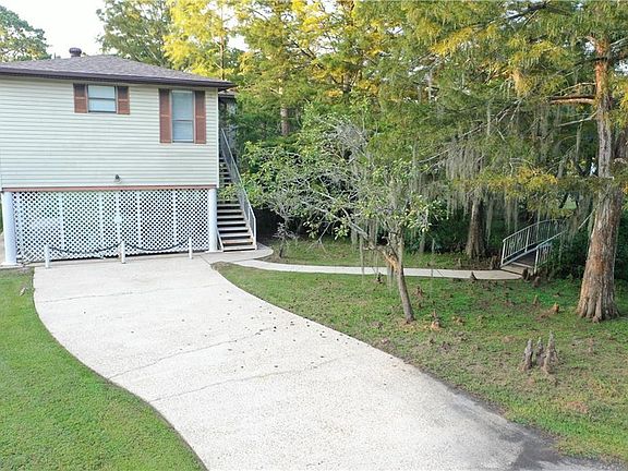 5th image of 170 Indian Village Rd