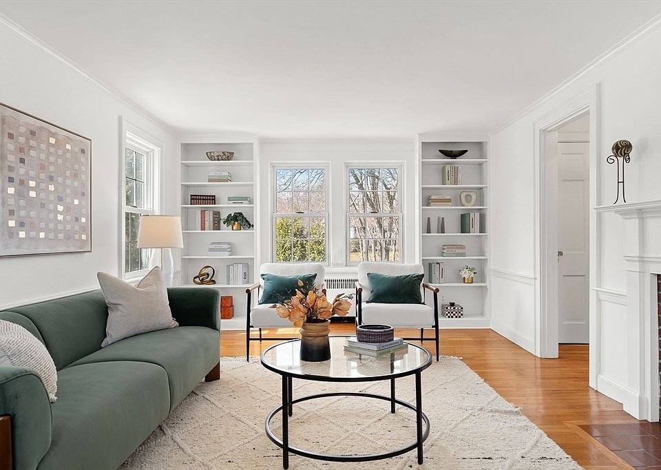 1st image of 424 Washington St