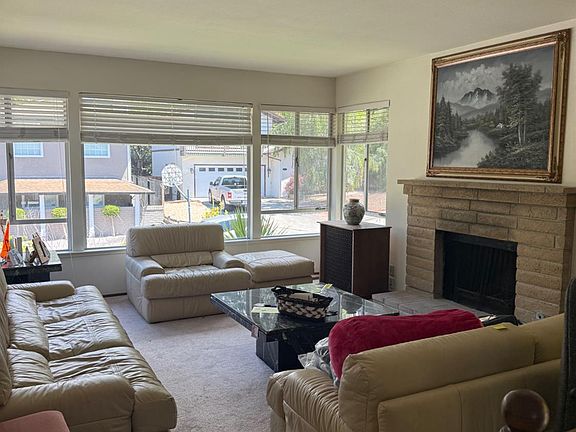 4th image of 7 Brooks Place