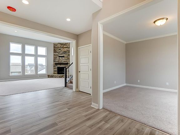 4th image of 915 Morgan Dr