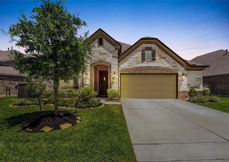 1st image of 10850 Paula Bluff Ln