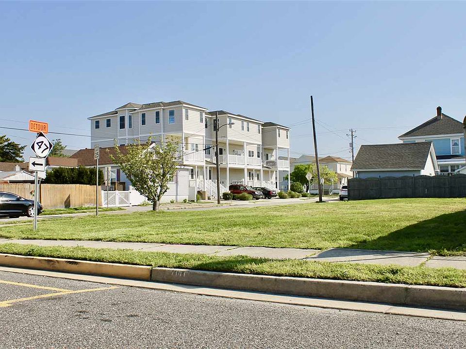 1st image of 329 W Taylor Ave