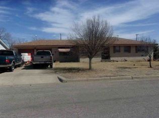 2300 Mary Ellen St, Pampa, TX 79065