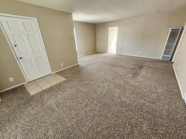 14820-14822 1/2 Larch Ave #14820