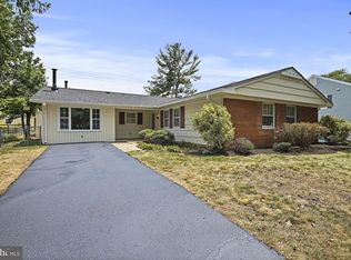 4107 Middle Ridge Dr, Fairfax, VA 22033