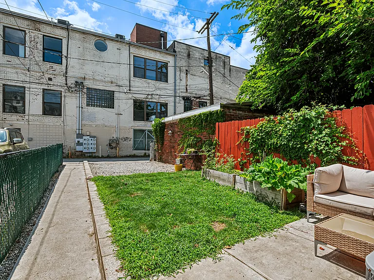 4812 Dearborn St — Photo 22