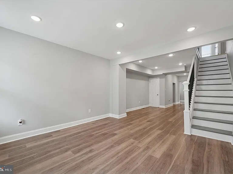 447 Durfor St — Photo 14