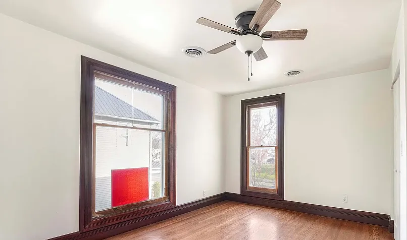 3 bed, 2276 sqft, $1,899 — Photo 4