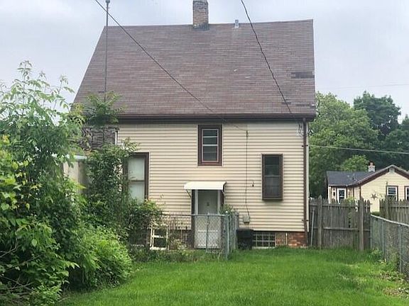 2nd image of 1207 Lasalle St