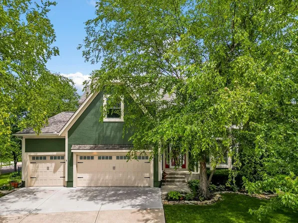 11408 W 143rd Ter, Overland Park, KS 66221