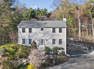 18 Rockpoint Rd, Southborough, MA 01772