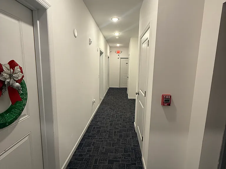 207 Redwood Ave #205 — Photo 9