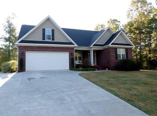 305 Saffron Ct, Sanford, NC 27330
