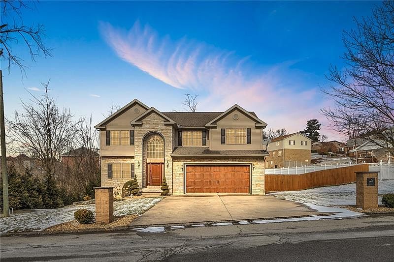 1st image of 11661 Clifton Dr