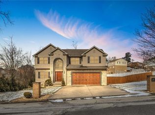 11661 Clifton Dr, North Huntingdon, PA 15642