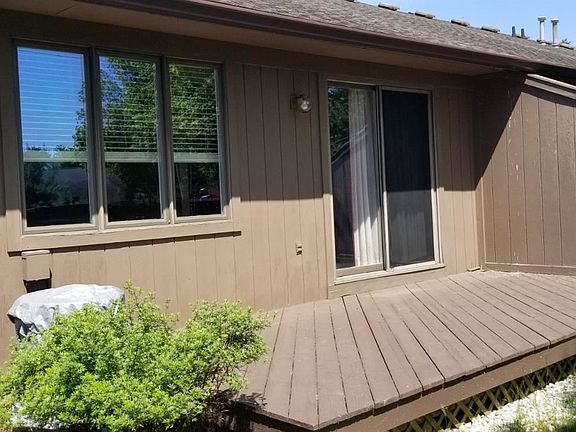2nd image of 468 Park Pl