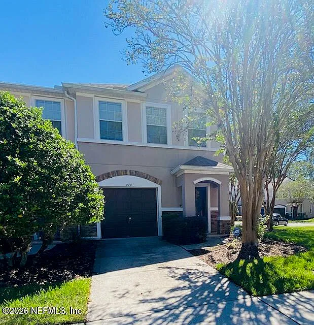 3 bed, 2.5 bath, 1520 sqft, $1,700 — Photo 2