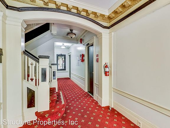 5th image of 655 Hyde St APT 1