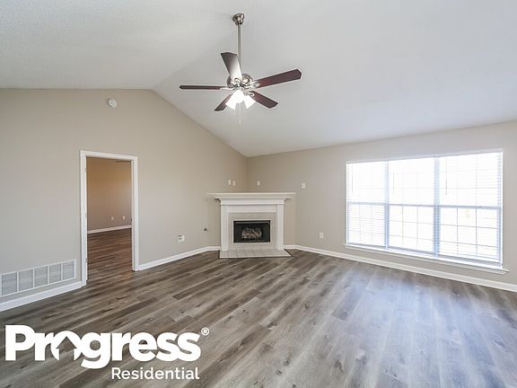 5th image of 1648 Cherry Creek Dr