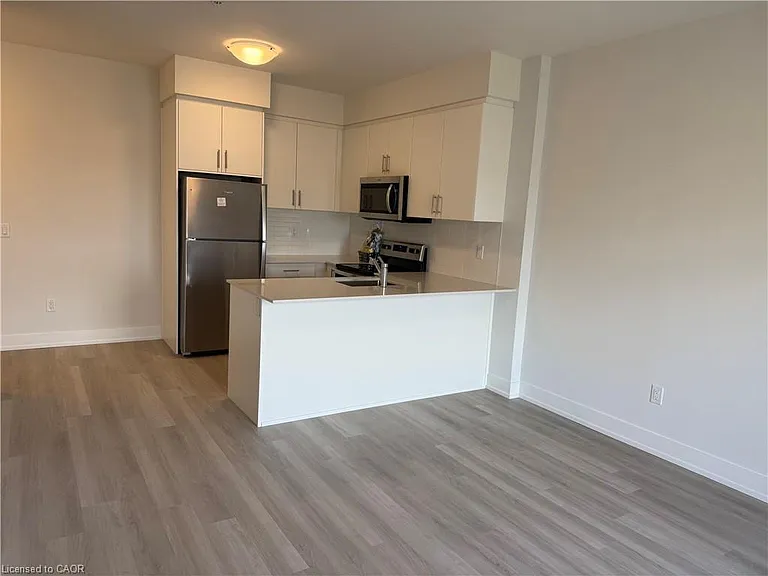 1100 Lackner Pl #521 — Photo 16
