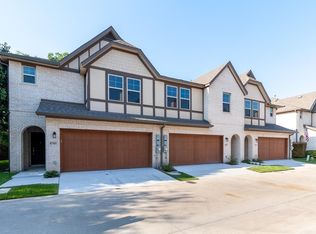 8705 Tudor Pl, Dallas, TX 75228