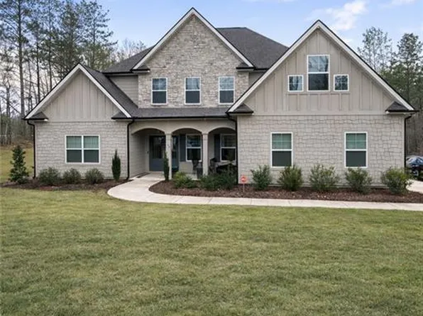 306 Lowbrooke Ct, Fairburn, GA 30213