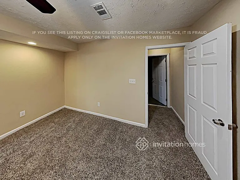 4611 Pine Harbor Ct NE — Photo 12