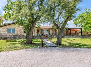 417 Royal Oaks Loop, Fredericksburg, TX 78624