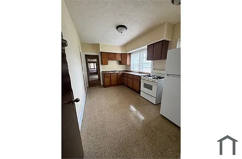 1130 Crosby St #2W Photo 1