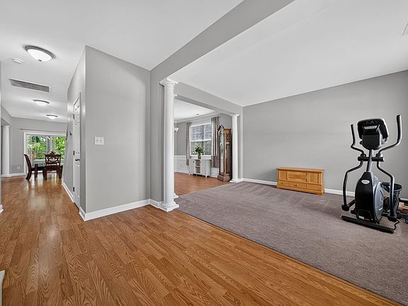 4th image of 5 E Smoketree Ct