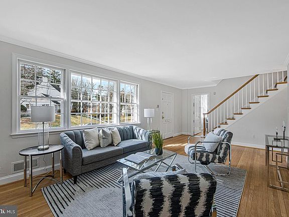 5th image of 4907 Scarsdale Rd