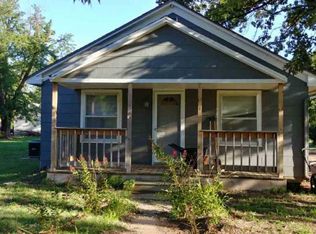 607 E 8th St, Harper, KS 67058
