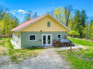 371 Sherbrooke Dr, Tay Valley, ON K0H 2B0