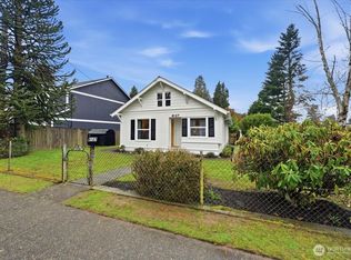 8127 11th Ave SW, Seattle, WA 98106