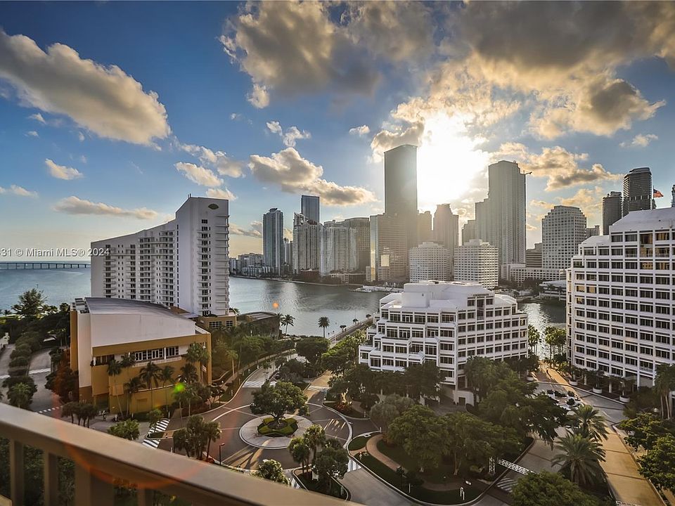 1st image of 520 Brickell Key Dr APT A1617