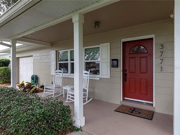 4th image of 3771 10th St NE