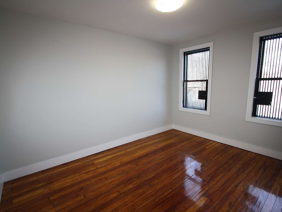 1st image of 1041 Rogers Ave APT 2R