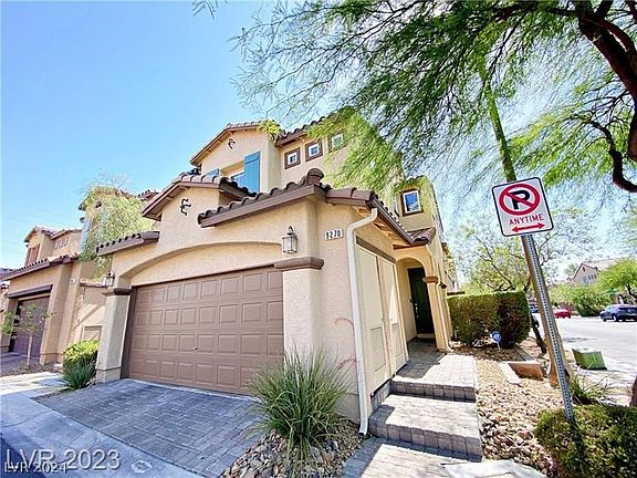 2nd image of 9270 Opal Hills Ln