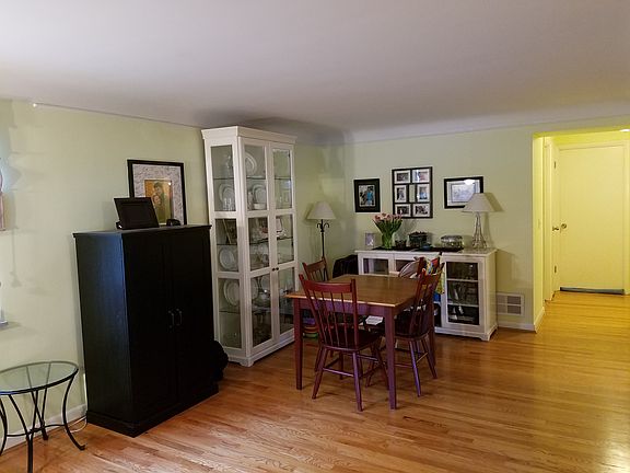 2nd image of 7836 Monterey Ave