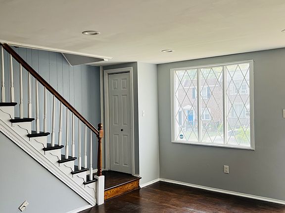 5th image of 130 Spring Valley Rd