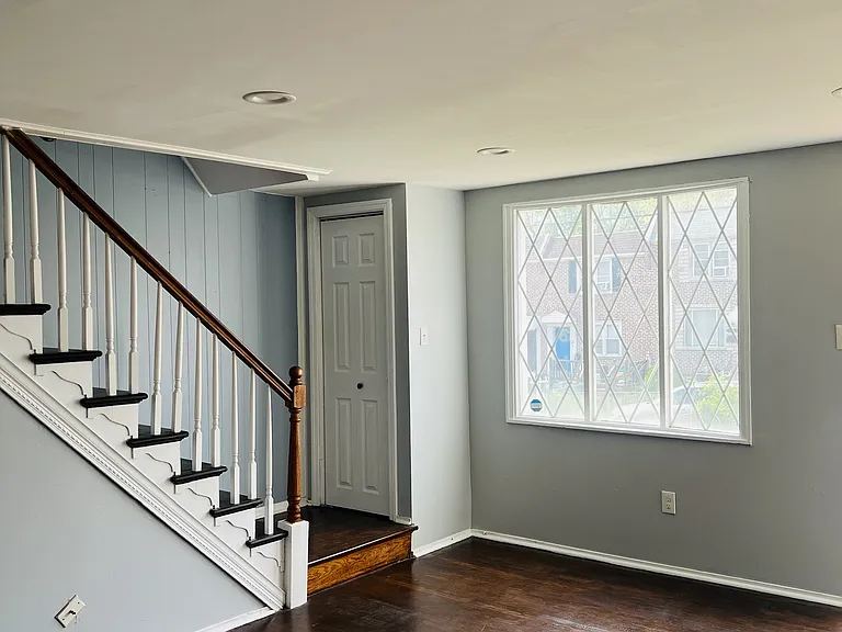 130 Spring Valley Rd — Photo 3