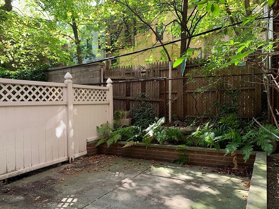 1st image of 204 E 84th St APT 1d