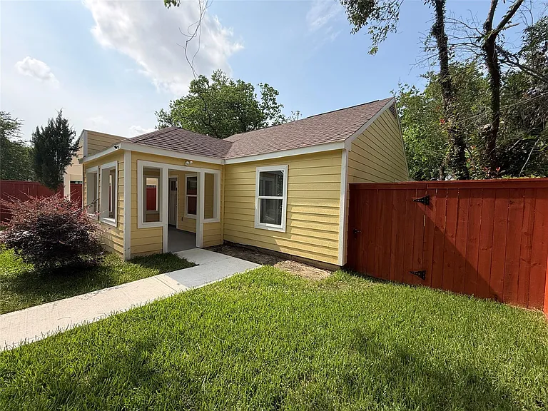 4843 Culmore Dr — Photo 3