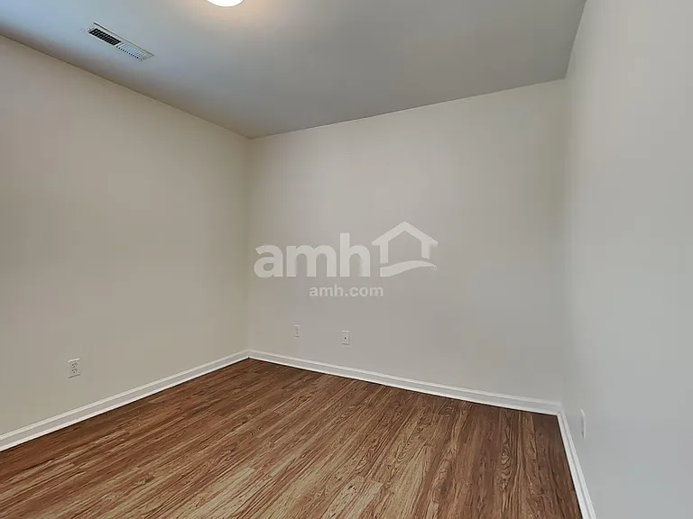 271 Cameron St — Photo 19