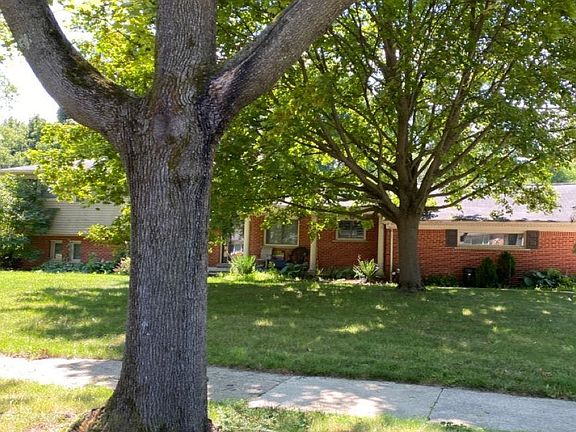 3rd image of 34023 Moore Dr