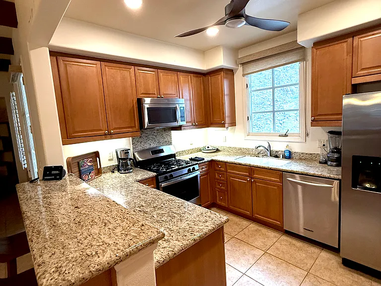 48416 Legacy Dr — Photo 8