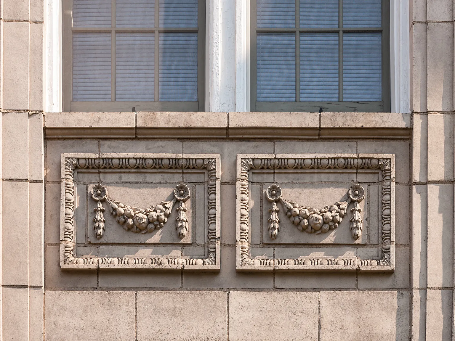 The Shelburne Apartments — Photo 3