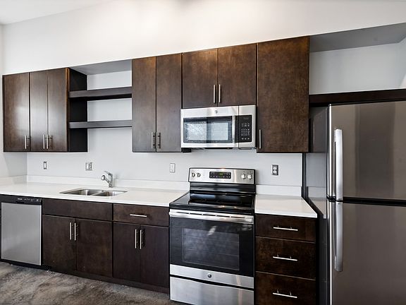 3rd image of 5010 Illinois Ave APT 301