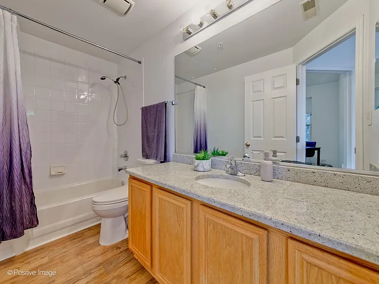 121 Commons Ct — Photo 27